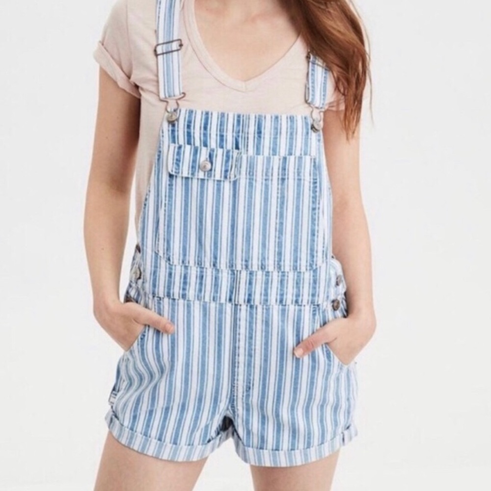 NWT American Eagle overalls 💙